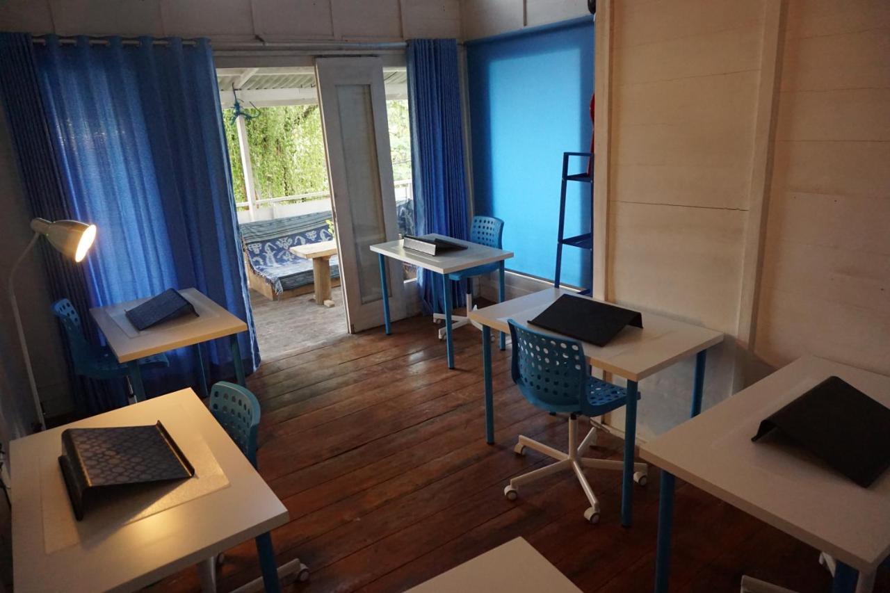 Salon De Nomad Gili T. Bed & Breakfast Джили Трауанган Екстериор снимка