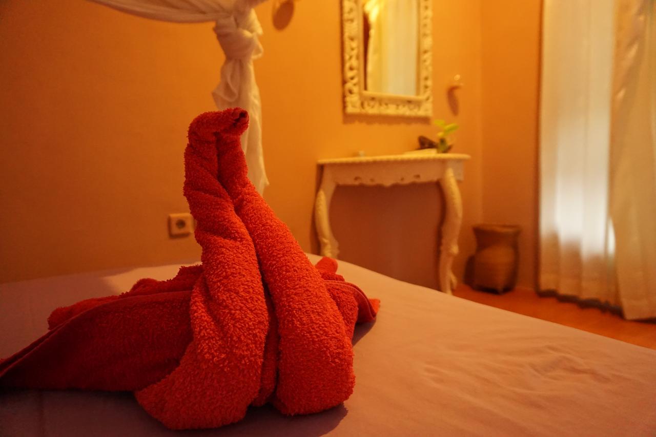 Salon De Nomad Gili T. Bed & Breakfast Джили Трауанган Екстериор снимка