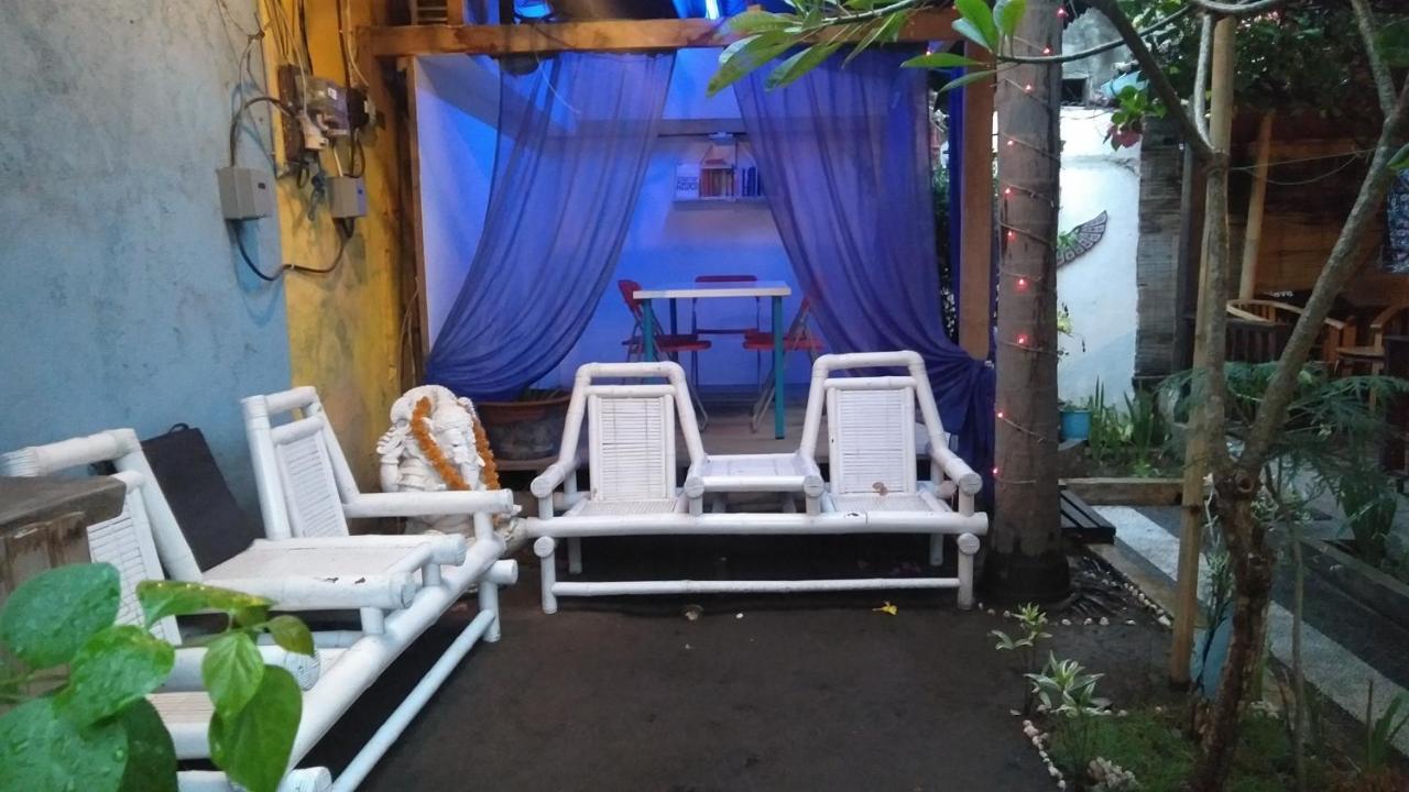 Salon De Nomad Gili T. Bed & Breakfast Джили Трауанган Екстериор снимка