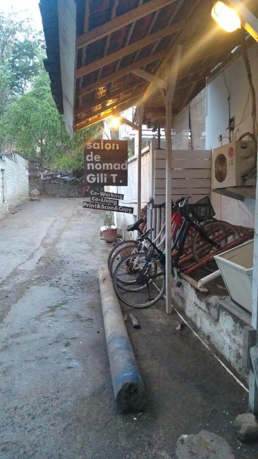 Salon De Nomad Gili T. Bed & Breakfast Джили Трауанган Екстериор снимка